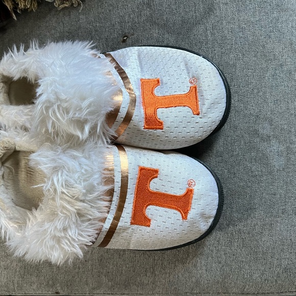 Cozy White and Orange Fluffy Slippers - Picture 1 of 4